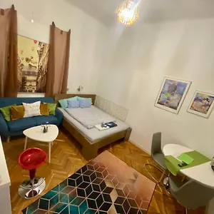 Apartment Jewelry Box In, Budapest