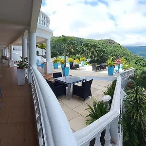 Petit Villa, Seychelles Hotel
