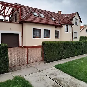 karika-apartman.hotels-hajduszoboszlo-hungary.com/
