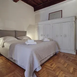 Enchanting With Patio, Lungarno Apartment
