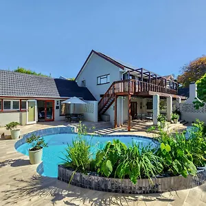Branch & Vine - Constantia - Formerly Pinoak Guest house