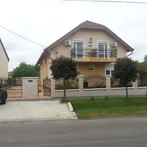marinica-apartman.hotels-hajduszoboszlo-hungary.com/